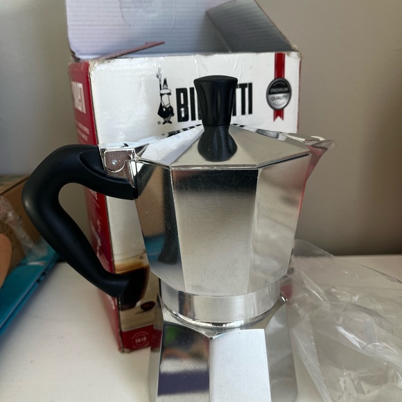 Bialette espresso maker - Picture 2 of 3